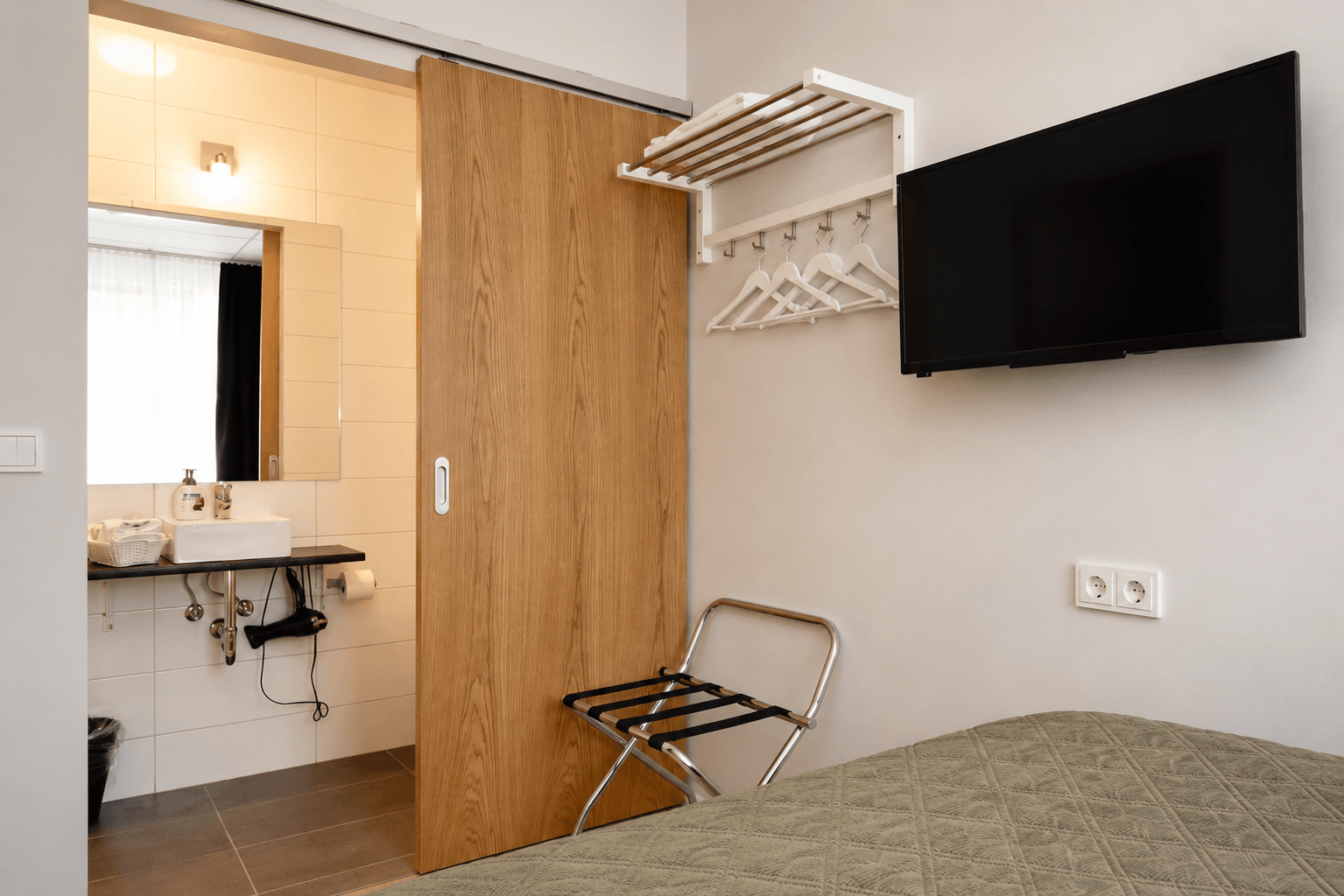 Single Room — photo 1 of 1